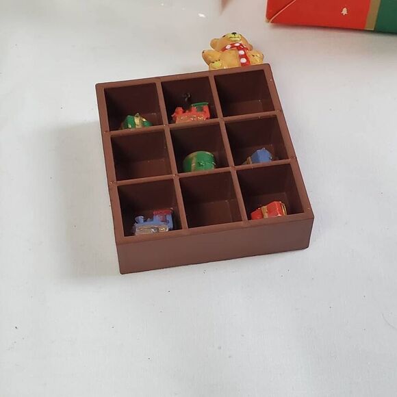 Vintage Ocean Desert Sales Teddy Bear Toy Shelf Christmas Ornament Miniature Gif - Picture 1 of 6